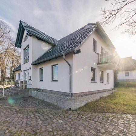 Kojenhaus Lägenhet Krummin Exteriör bild