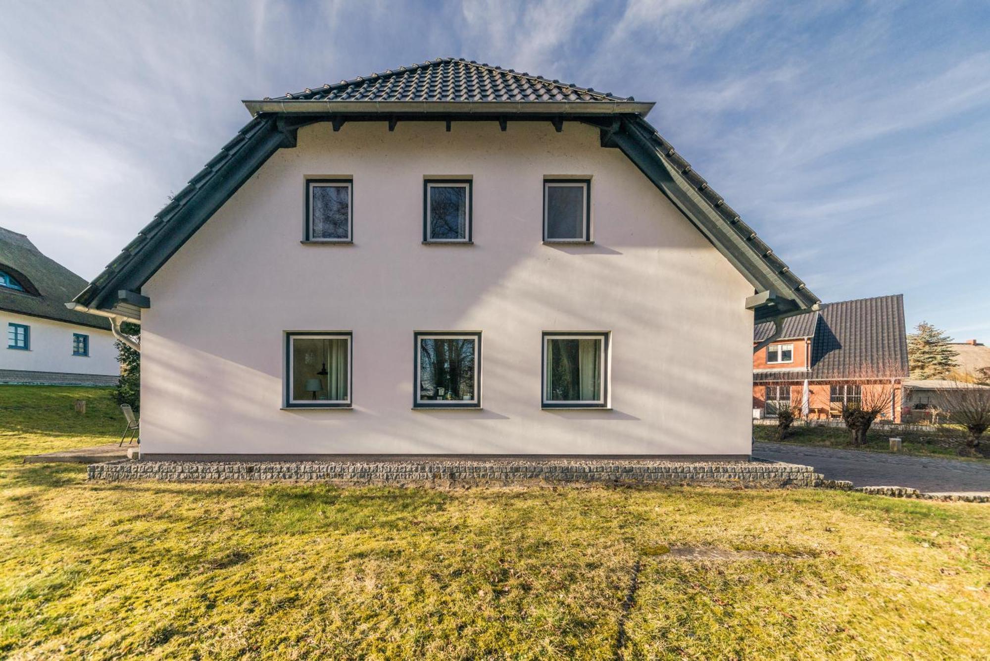 Kojenhaus Lägenhet Krummin Exteriör bild